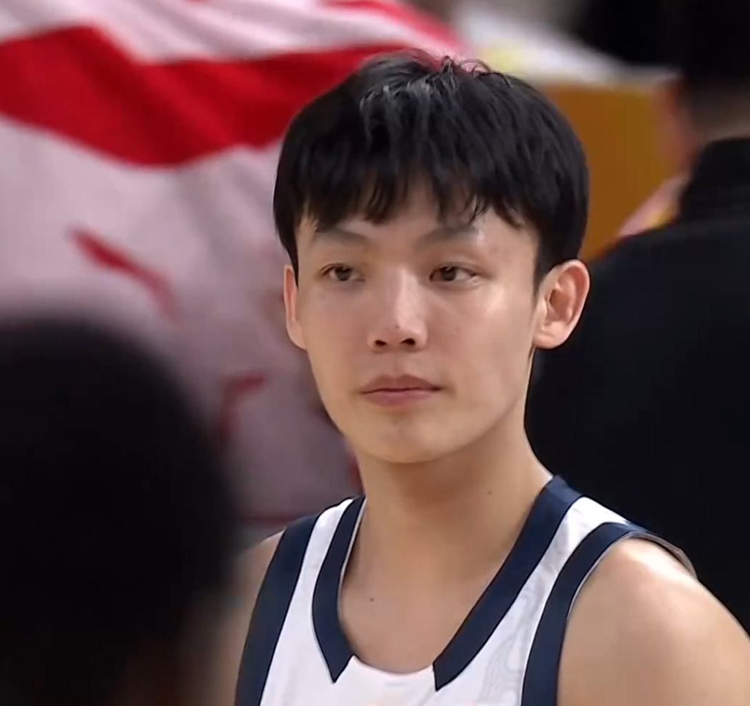 广东三喜临门！徐杰当选宏远队长，焦泊乔完美复苏，重回联盟第二